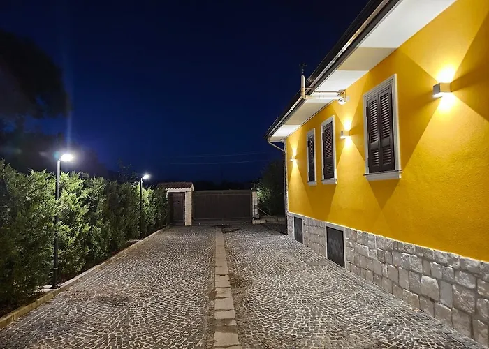 Villa Polio
